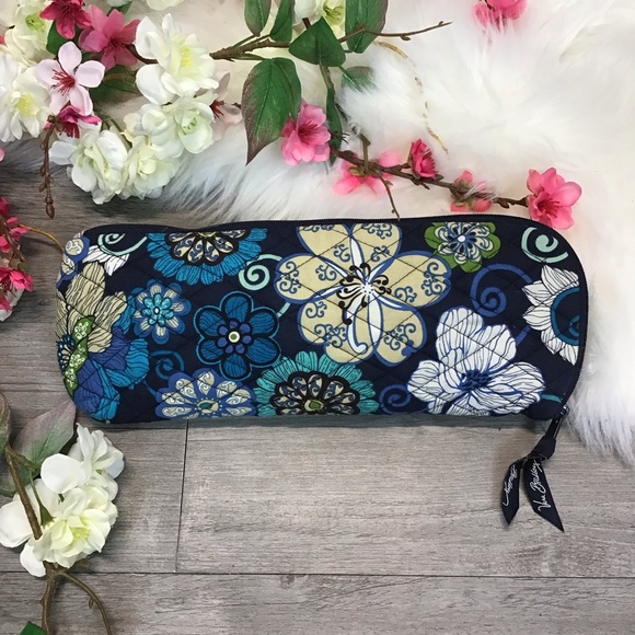 Vera Bradley Handbags - Vera Bradley Floral Quilted Makeup Pouch Case
